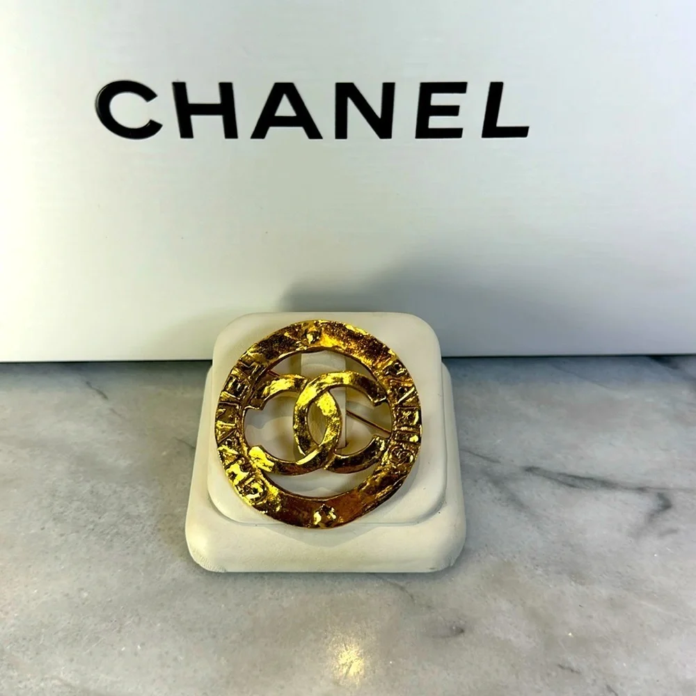 Chanel CC Logo Paris Gold Plated Brooch